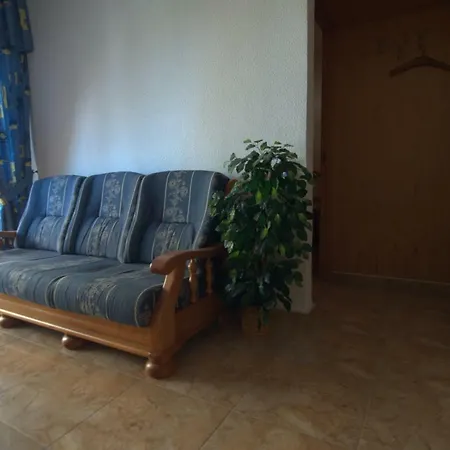 Family Friendly Apartment *